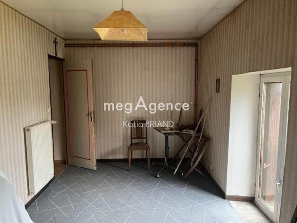 Maison à LAVAL, 53000 - 8 pièces 204m²