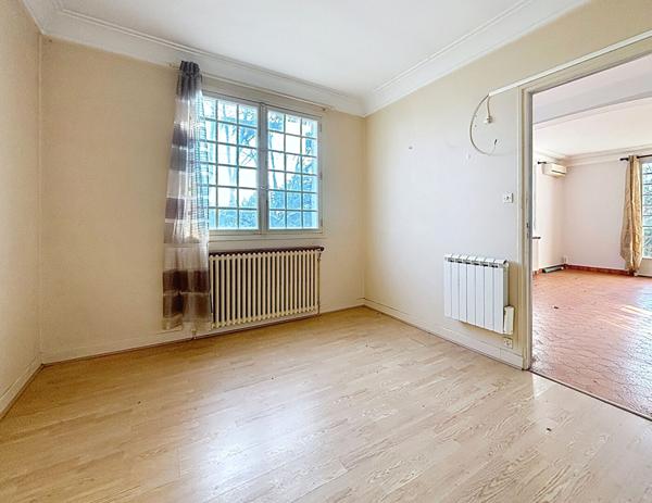 Grande maison traditionnelle 210 m² avec sous sol 85 m² à Bressols proche de Montauban