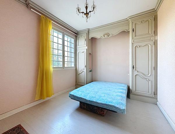 Grande maison traditionnelle 210 m² avec sous sol 85 m² à Bressols proche de Montauban