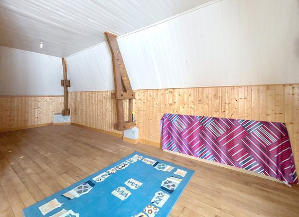 Grande maison traditionnelle 210 m² avec sous sol 85 m² à Bressols proche de Montauban