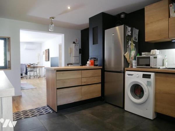 Secteur  "Mas Drevon - Stade Sabathé", Appartement rénové, 84 m², 4 pièces avec garage et cave. 