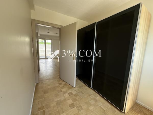 Appartement
                                                                                                                                                                                                                                                                                                                        5 pièce(s)                                                                                                                                                                                                          3 chambre(s)                                                                                                                                                                                                          100.05  m²