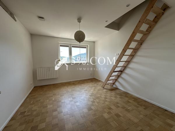Appartement
                                                                                                                                                                                                                                                                                                                        5 pièce(s)                                                                                                                                                                                                          3 chambre(s)                                                                                                                                                                                                          100.05  m²
