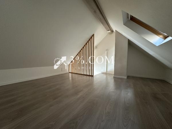 Appartement
                                                                                                                                                                                                                                                                                                                        5 pièce(s)                                                                                                                                                                                                          3 chambre(s)                                                                                                                                                                                                          100.05  m²