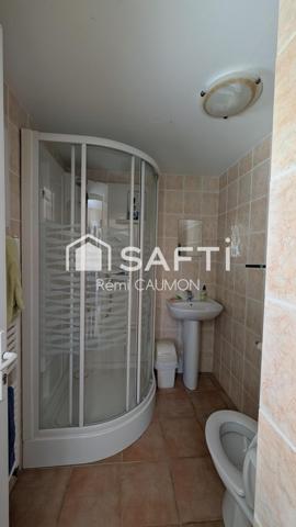 Belle propriété en pierre avec piscine et dépendances