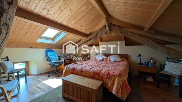 Belle propriété en pierre avec piscine et dépendances