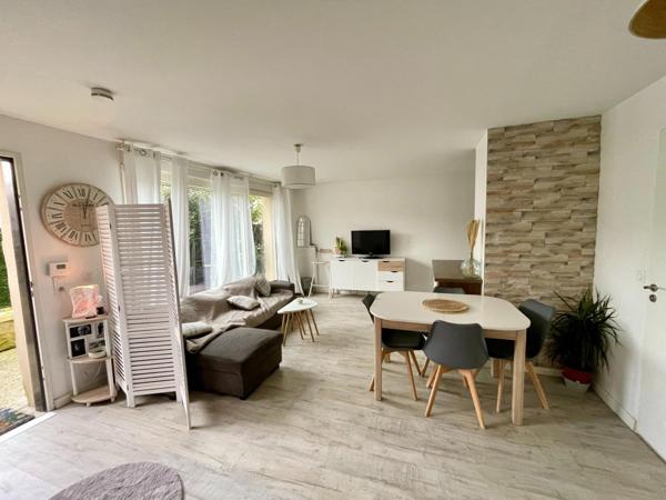 MAISON DE VILLE DE 63 M2 VEC TERRASSE A ORLY VILLE