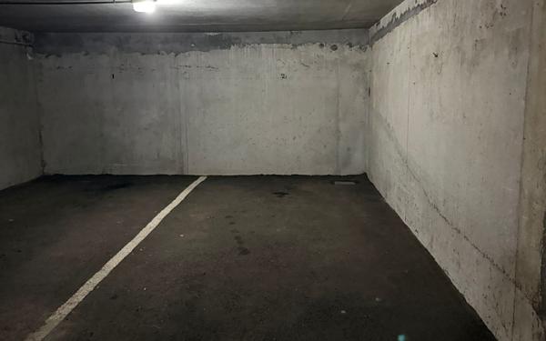 Stationnement à louer    Nancy