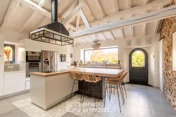 Propriété d’exception : Authentique longère rénovée