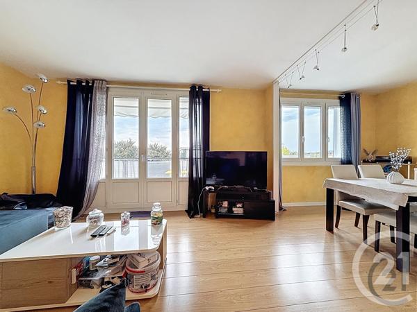 Appartement F5 à vendre  5 pièces - 80,75 m2 ST MICHEL SUR ORGE - 91
