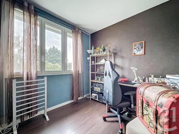 Appartement F5 à vendre  5 pièces - 80,75 m2 ST MICHEL SUR ORGE - 91