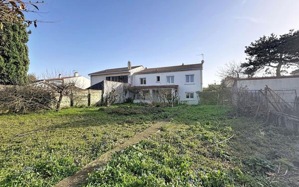 Maison à vendre    7 pièces •  Puilboreau