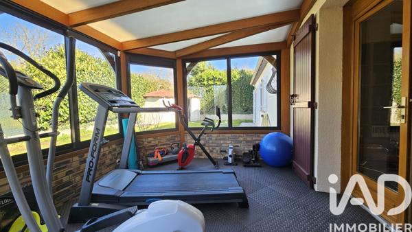 Maison à vendre 9 pièces 234 m² Morainvilliers