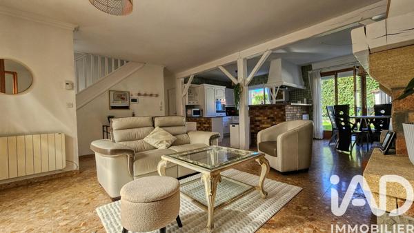 Maison à vendre 9 pièces 234 m² Morainvilliers