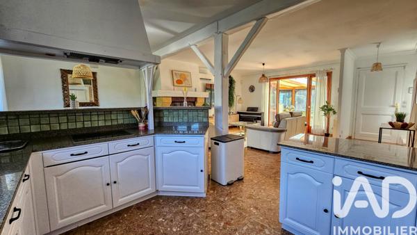 Maison à vendre 9 pièces 234 m² Morainvilliers