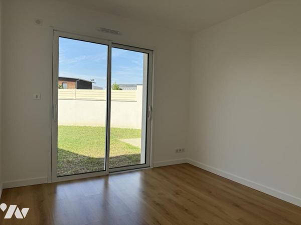 Maison traditionnelle contemporaine de plain-pied