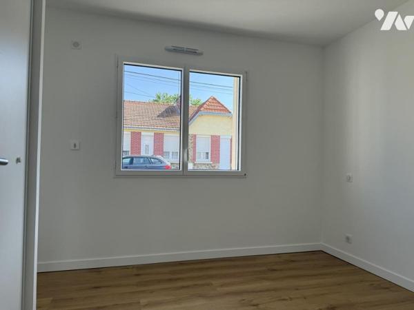 Maison traditionnelle contemporaine de plain-pied