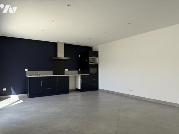 Maison traditionnelle contemporaine de plain-pied