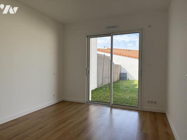 Maison traditionnelle contemporaine de plain-pied