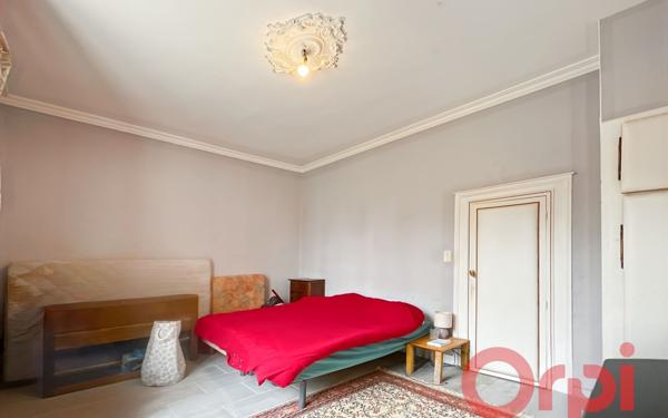 Maison à vendre    7 pièces • 253,89 m2 Bussy