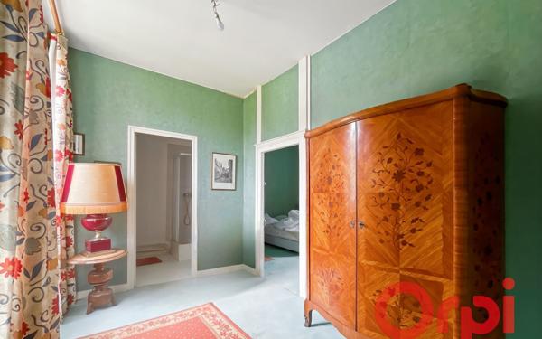 Maison à vendre    7 pièces • 253,89 m2 Bussy