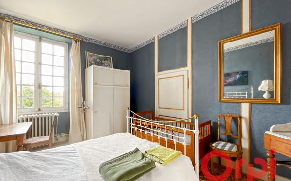 Maison à vendre    7 pièces • 253,89 m2 Bussy