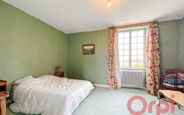 Maison à vendre    7 pièces • 253,89 m2 Bussy