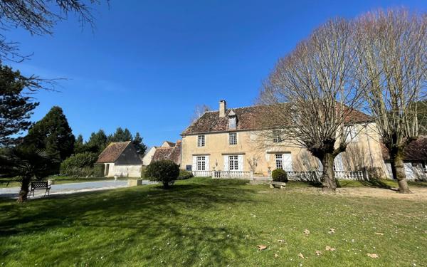 Maison à vendre    7 pièces • 253,89 m2 Bussy