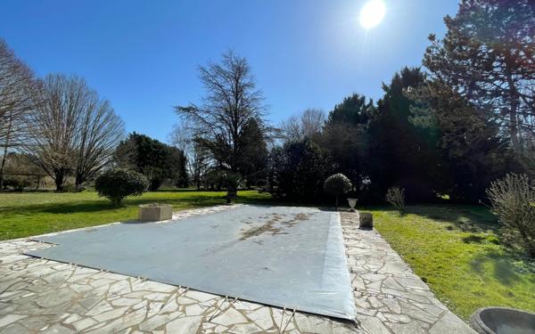 Maison à vendre    7 pièces • 253,89 m2 Bussy