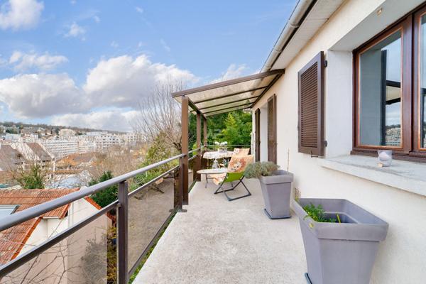 SEVRES RIVE GAUCHE - MAISON FAMILIALE €850 000 ** - Référence 605-S