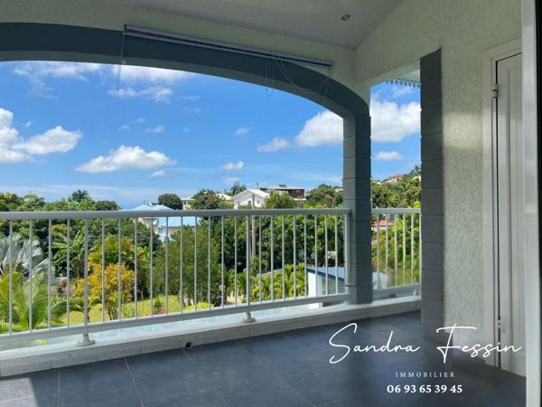 Charmante villa au coeur d'un cadre verdoyant