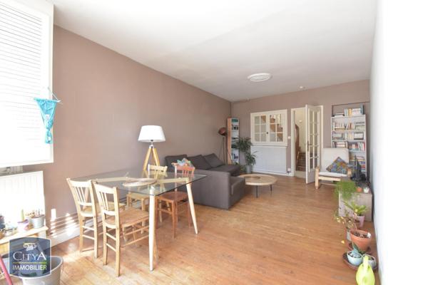 Appartement à louer 3 pièces 80.8m²