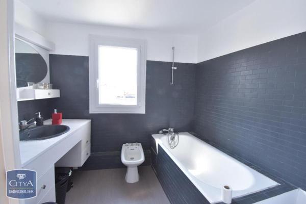 Appartement à louer 3 pièces 80.8m²