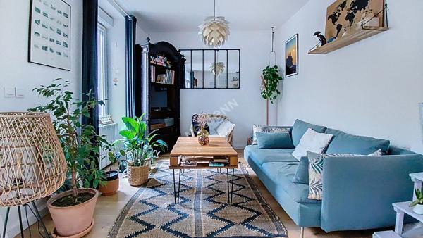 EXCLUSIVITÉ NANTES - PLACE DU SANITAT / Maison 3 pièces deux chambres avec cour privative