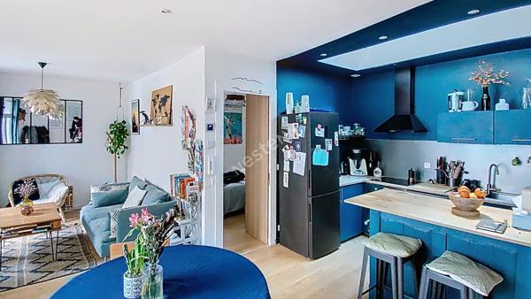 EXCLUSIVITÉ NANTES - PLACE DU SANITAT / Maison 3 pièces deux chambres avec cour privative