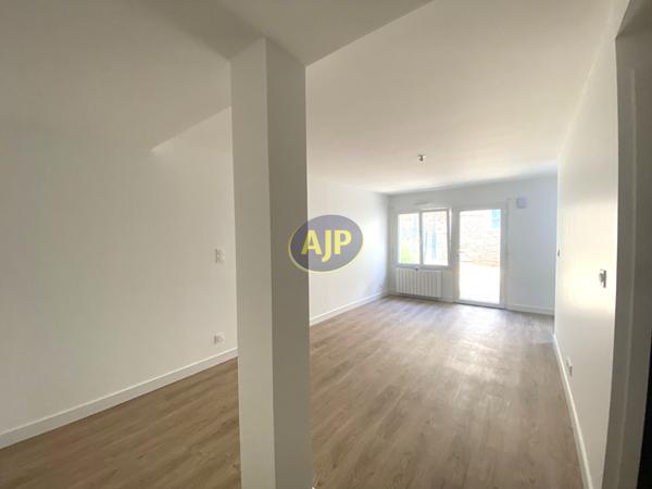 Location appartement Guemene Penfao : 330 € - AJP By Marie