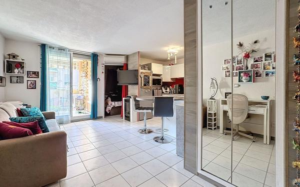 Appartement à vendre    2 pièces • 36,28 m2 Fréjus