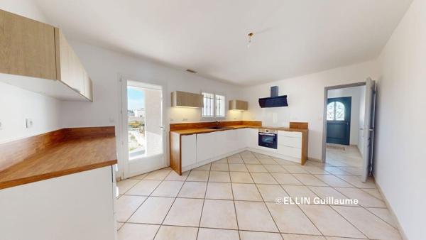 Proximité Perpignan grande maison 4 pièces 170 m2