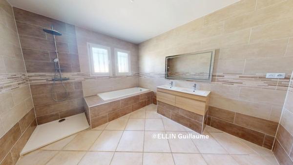 Proximité Perpignan grande maison 4 pièces 170 m2