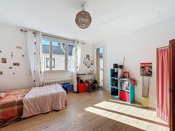 Maison Angers 6 pièce(s) 135 m2 (au sol)