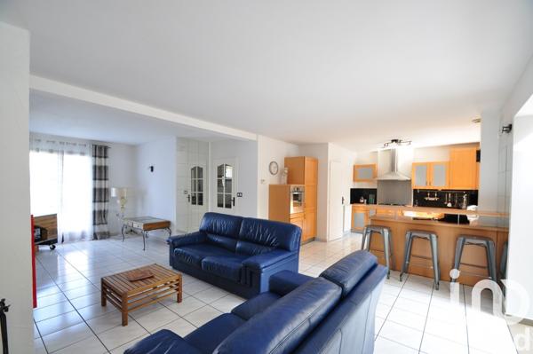 Maison à vendre 4 pièces 123 m² Serris