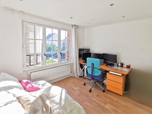 Maison rénovée 126m² 4 ch jardin sans vis à vis Bois l'Evêque