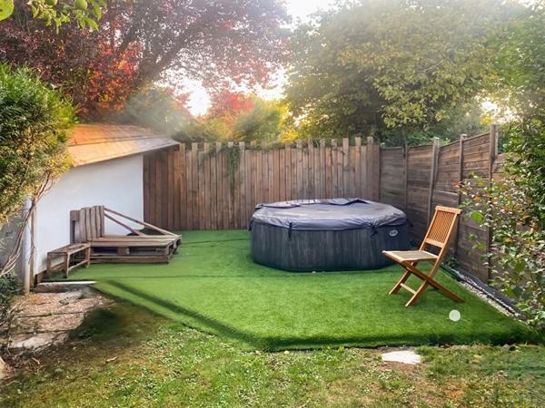Maison rénovée 126m² 4 ch jardin sans vis à vis Bois l'Evêque