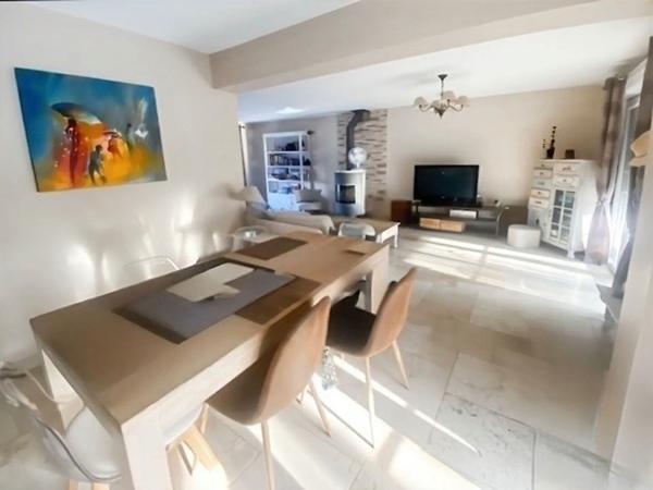 Maison rénovée 126m² 4 ch jardin sans vis à vis Bois l'Evêque
