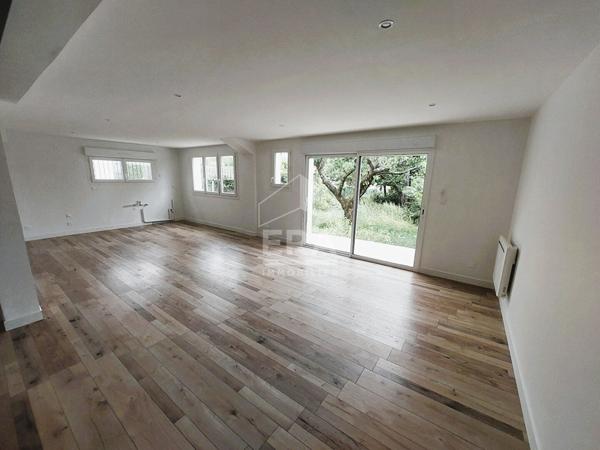 IMMEUBLE - MAISON ROYAN - 2 APPARTEMENTS INDEPENDANTS