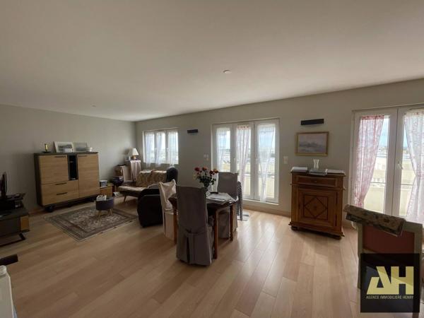 EXCLUSIVITE - BREST RIVE DROITE - APPARTEMENT T4 DE 74 M² - 2 CHAMBRES - DERNIER ETAGE - ASCENSEUR ET VUE RADE