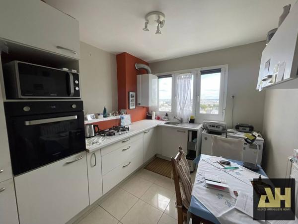 EXCLUSIVITE - BREST RIVE DROITE - APPARTEMENT T4 DE 74 M² - 2 CHAMBRES - DERNIER ETAGE - ASCENSEUR ET VUE RADE