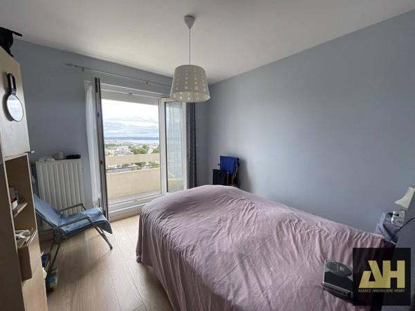 EXCLUSIVITE - BREST RIVE DROITE - APPARTEMENT T4 DE 74 M² - 2 CHAMBRES - DERNIER ETAGE - ASCENSEUR ET VUE RADE