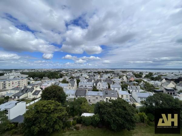 EXCLUSIVITE - BREST RIVE DROITE - APPARTEMENT T4 DE 74 M² - 2 CHAMBRES - DERNIER ETAGE - ASCENSEUR ET VUE RADE