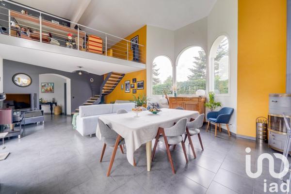 Maison 4 pièces de 155 m² à Cénac (33360)